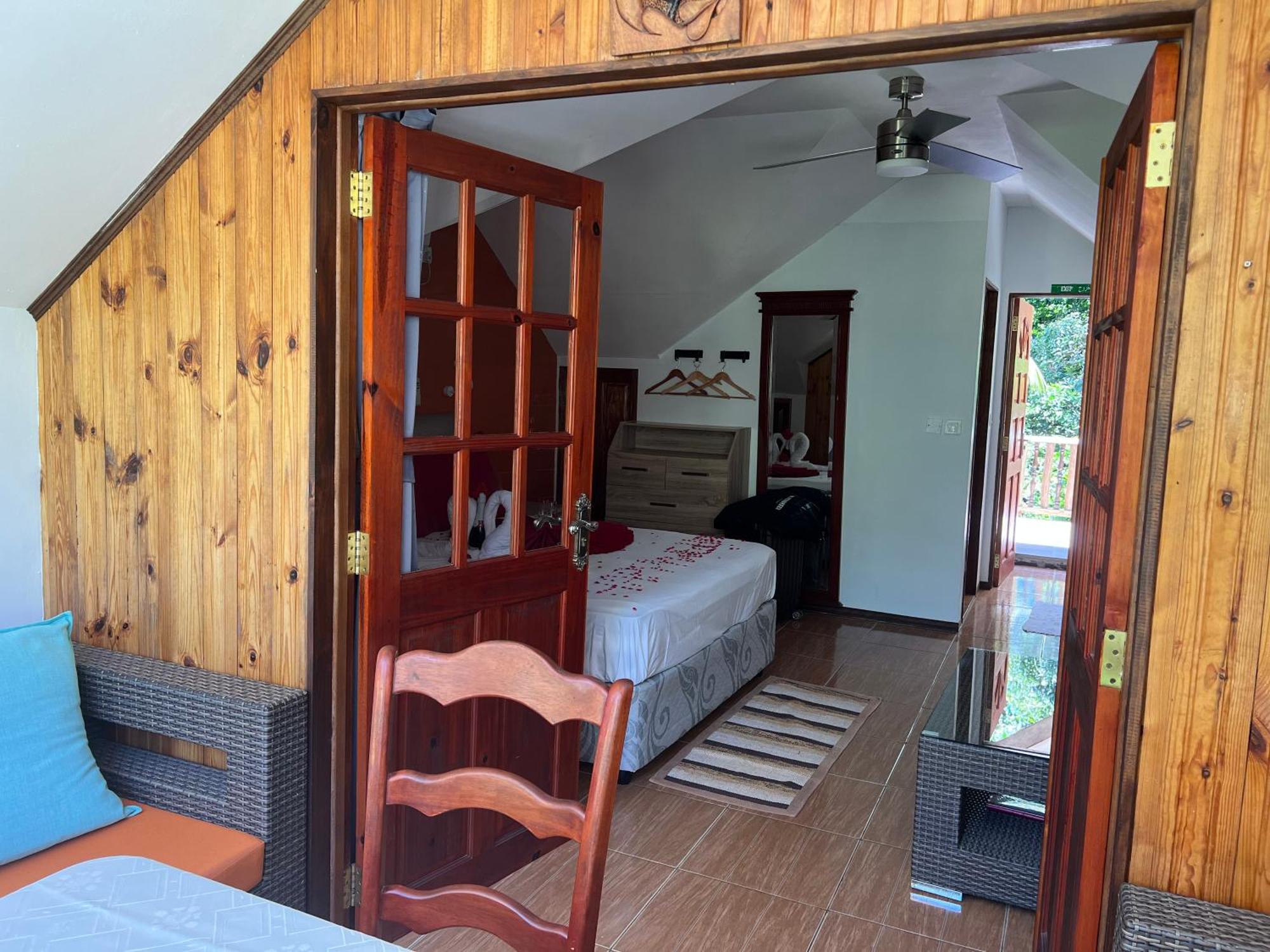 Chloe'S Cottage Self-Catering La Digue Εξωτερικό φωτογραφία