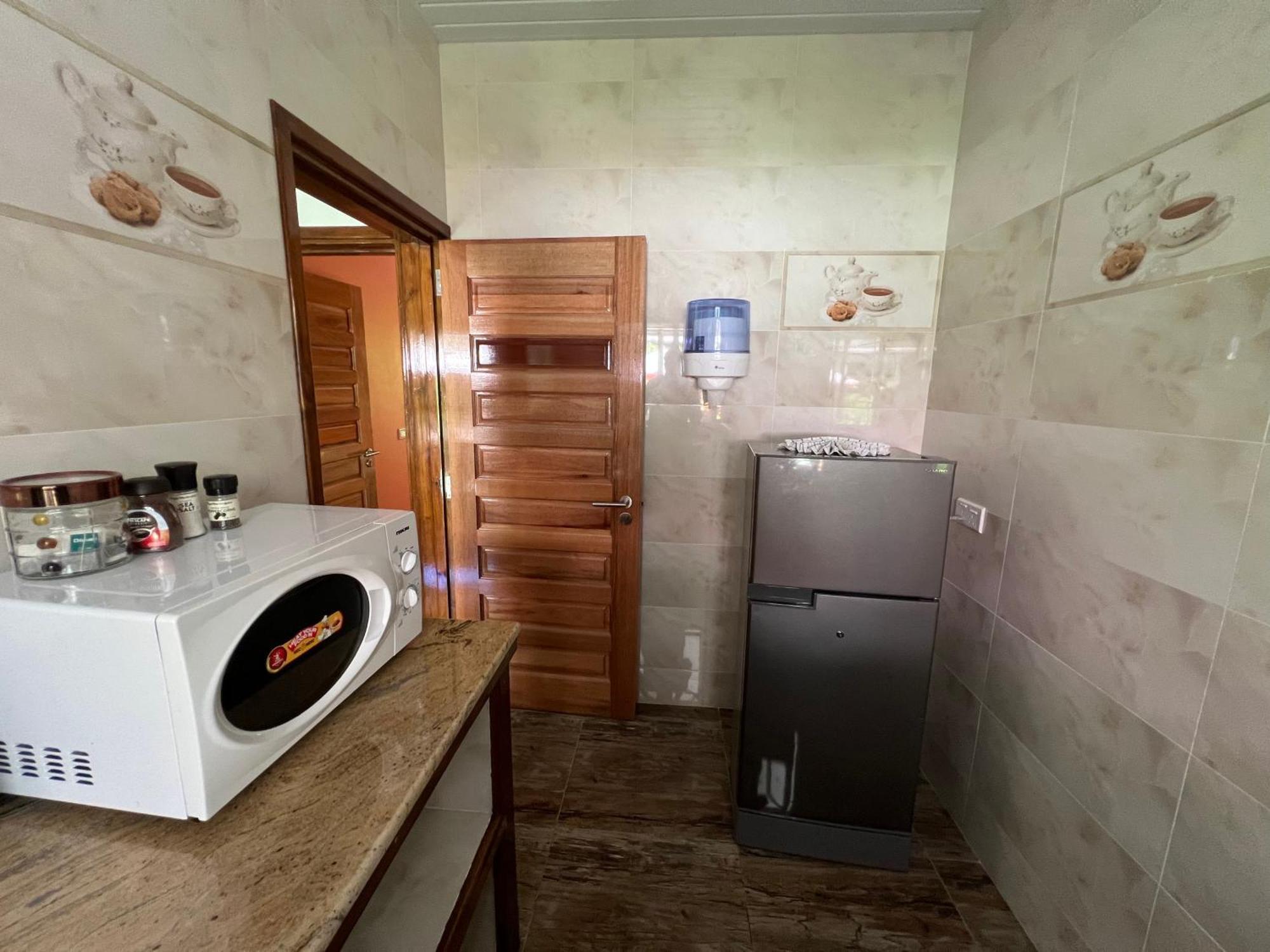 Chloe'S Cottage Self-Catering La Digue Εξωτερικό φωτογραφία