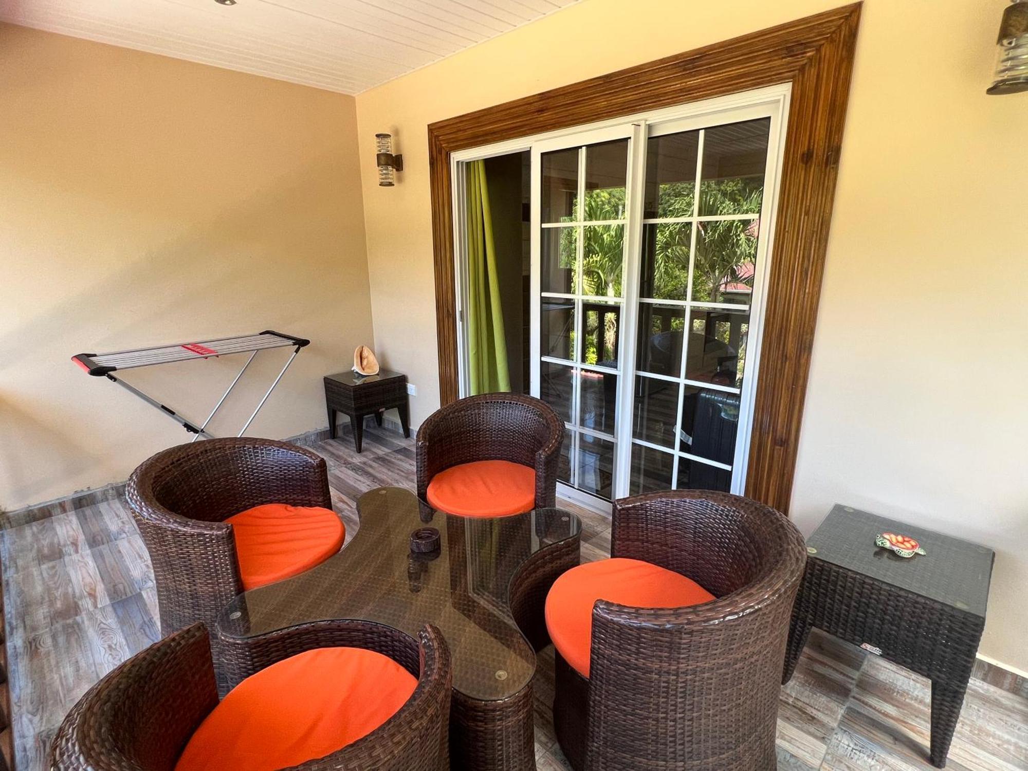 Chloe'S Cottage Self-Catering La Digue Εξωτερικό φωτογραφία