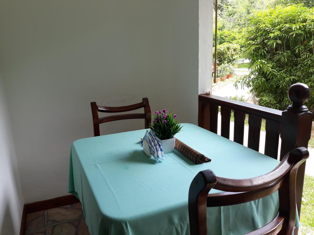 Chloe'S Cottage Self-Catering La Digue Δωμάτιο φωτογραφία